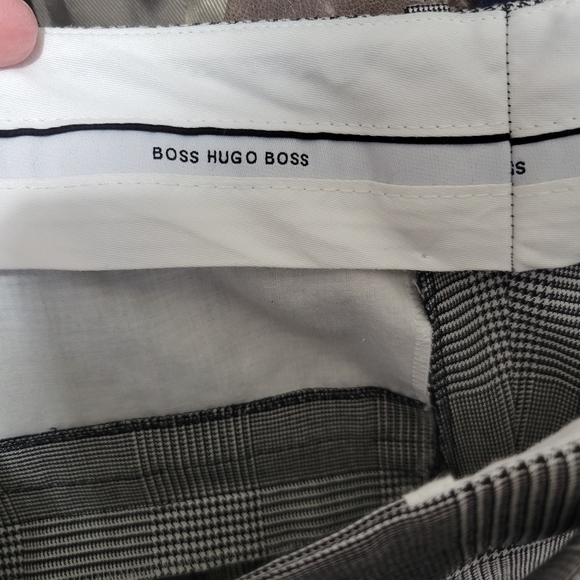 Hugo Boss Wool Blend Black-and-white Houndstooth Pant size 2 - Picture 12 of 12